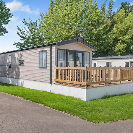 Country Park Tatil parkı