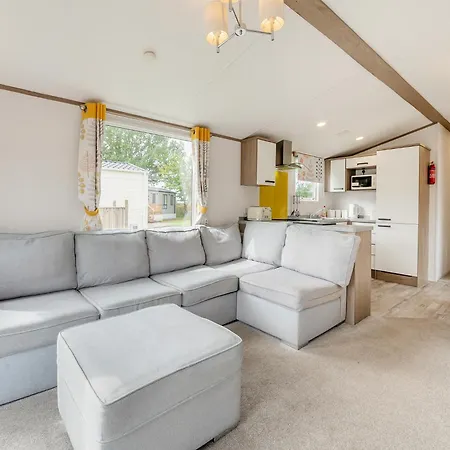 Country Park 홀리데이파크 *