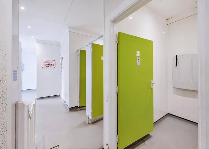 Country Park * Cawood