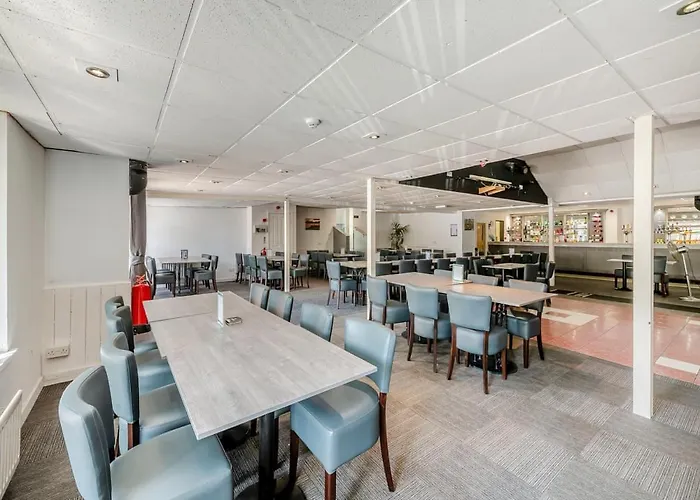 Country Park * Cawood