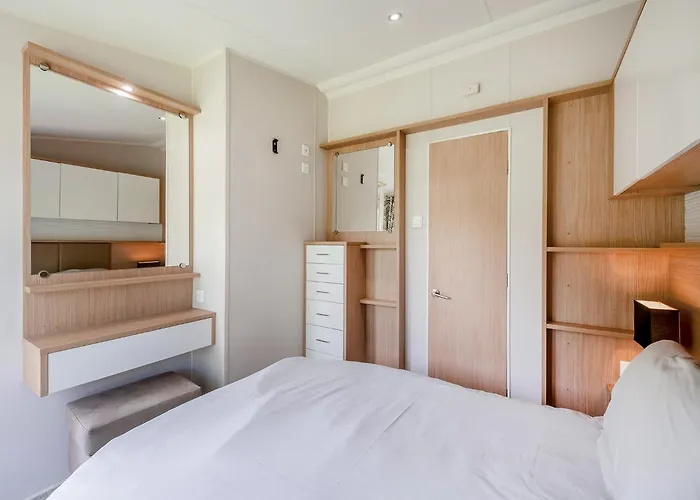 Country Park * Cawood