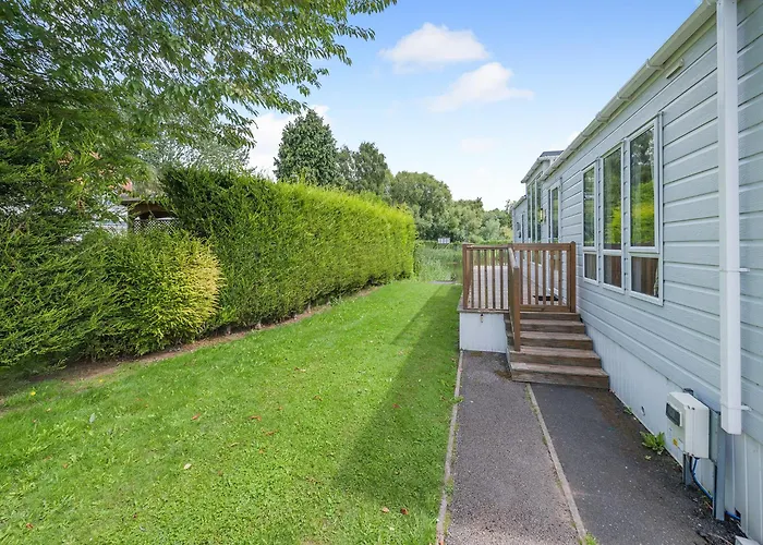 Country Park * Cawood