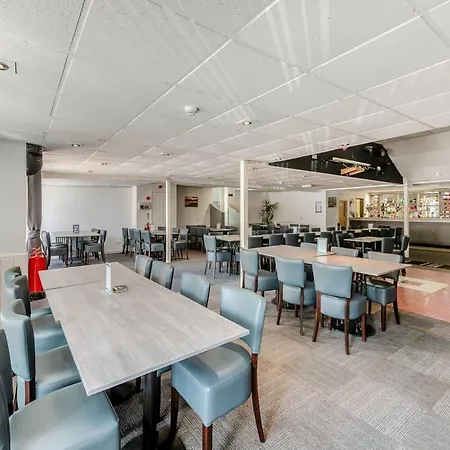 Country Park * Cawood