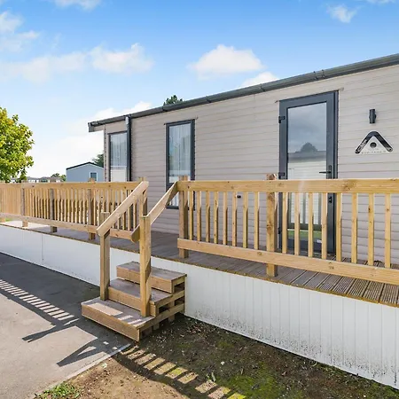 Country Park * Cawood