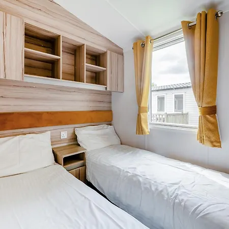 Country Park * Cawood