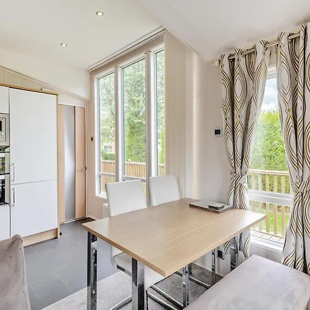 Country Park * Cawood